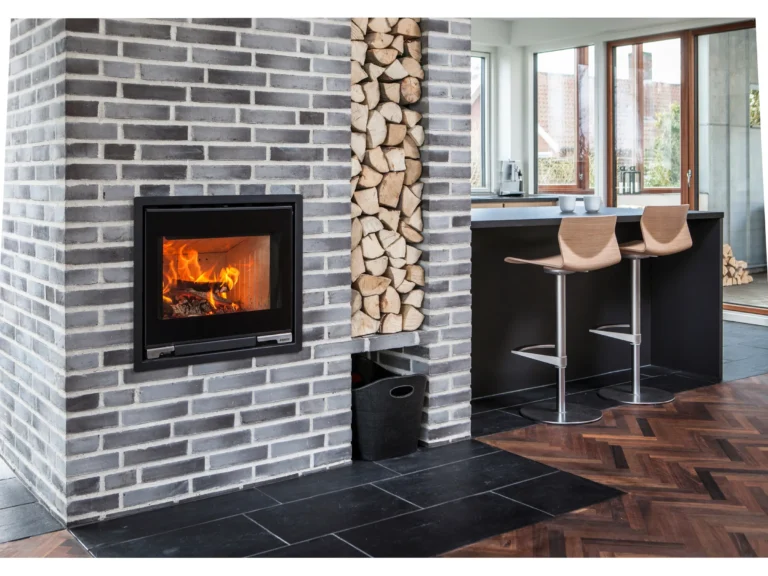 Aduro 5.1 Kaminofen Stahl Schwarz 7 kW mit Automatik